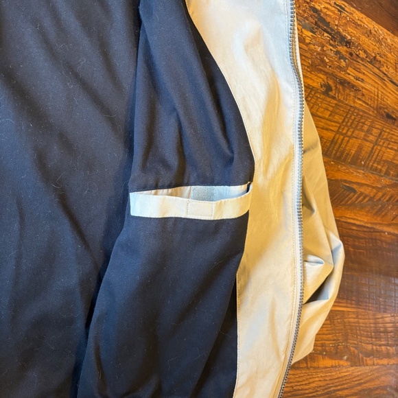 Mens Claiborne Outerwear Microfiber Jacket in pristine condition! - Picture 9 of 10